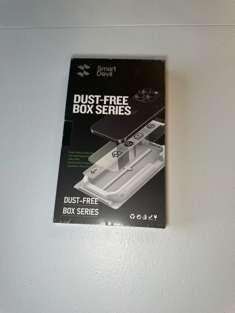 Dust-Free Box Series Screen Protector Pack - Black & White 15 pro